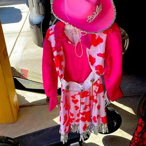 COWGIRL COSTUME WITH HAT